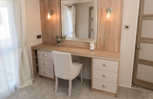 Eastfield Cabina | LULA LODGE, family friendly, with a garden in Eastfield