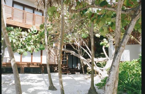 Zona Hotelera Hotel | Lula Tulum, a Small Luxury Hotel