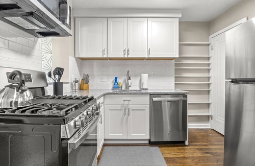 Royal Oak Casa | Lulus Place: Modern Farmhouse minutes from downtown