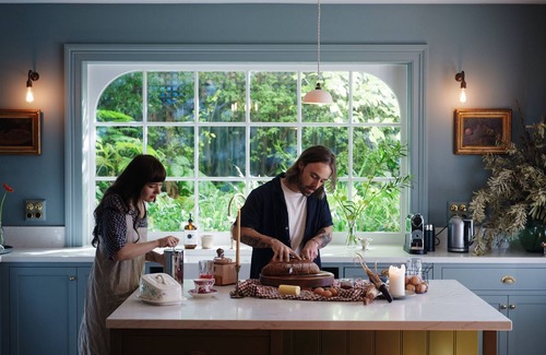 West Hobart Casa | Lumière Lodge ~ Private Cottage in Old Hobart Town