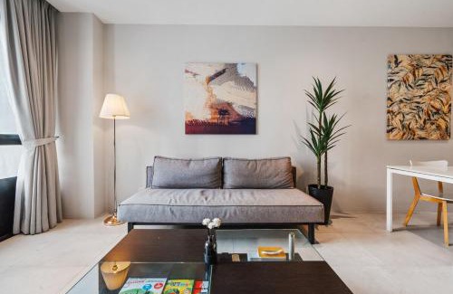 Tropicana Apartamento | Lumi Tropicana Garden View PS4