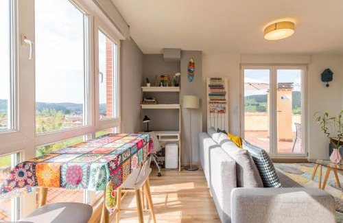 Renedo Apartamento | Luminoso apartamento con terraza