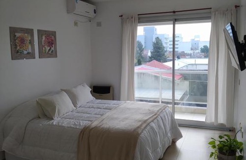 La Plata Apartamento | Luminoso departamento con balcón en barrio norte
