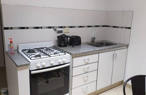 La Plata Apartamento | Luminoso departamento con balcón en barrio norte