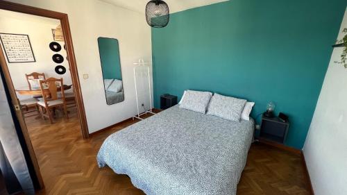 La Coruna Apartamento | Luminoso piso en calle Claveles