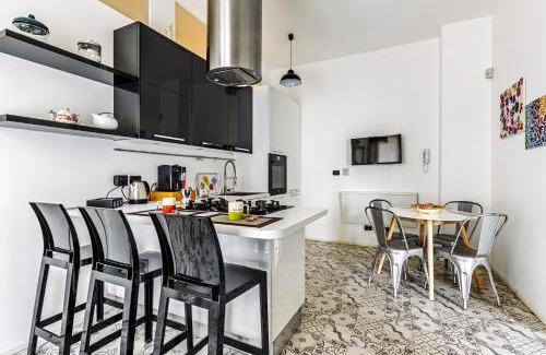 Maggiolina Apartamento | Luminoso trilocale vicino alla stazione Centrale