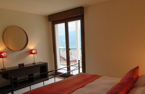 Chateau-d'Oex Apartamento | Luminoso, amplio apartamento con vistas al valle de Gstaad, Suiza