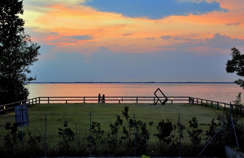 Lignano Sabbiadoro Apartamento | Luminoso apartamento en la costa de Lignano