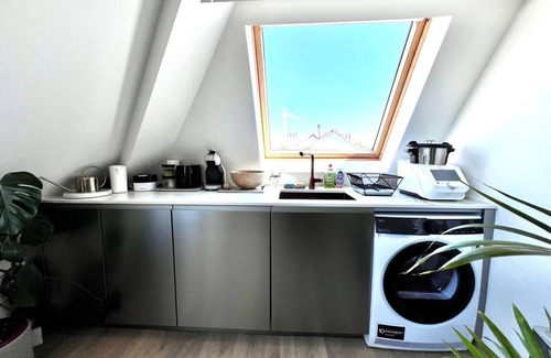 Jacht Apartamento | Luminous Loft EU institution