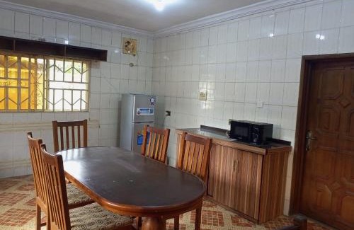 Benin City Cama Y Desayuno | Lumsden Lodge