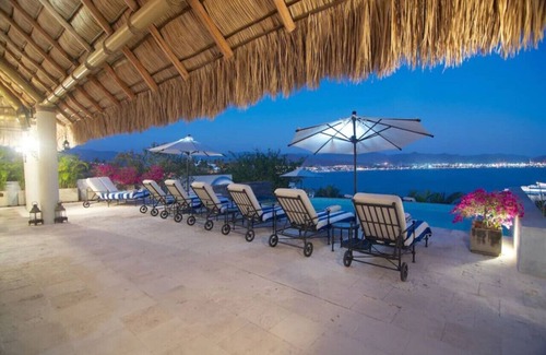 Peninsulas de Santiago Apartamento | Villa frente al mar ubicada en comunidad de lujo en Manzanillo