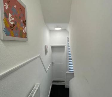 Broad Green Apartamento | Luna - Deluxe London Studio Flat