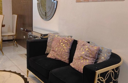 Lipa Casa | Luna Modern Guesthouse