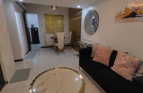 Lipa Casa | Luna Modern Guesthouse