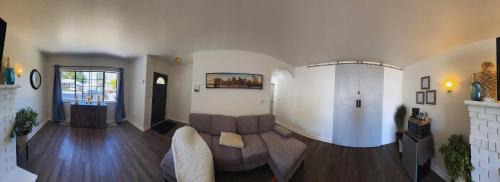 Castro Valley Casa | Luna's Cozy Private Hosted Suite with Fireplace and 2 Bedrooms