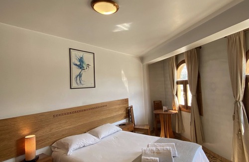 Independencia Hotel | Lunandina