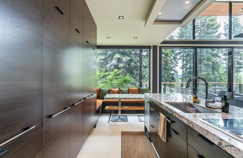 Truckee Casa | Contemporánea Martis Campo de Inicio ya está disponible para el mes de arrendamiento a largo plazo