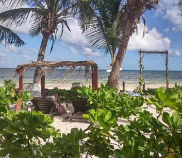 Mahahual Cabina | Lunazul Eco-Cabaña Frente al Mar