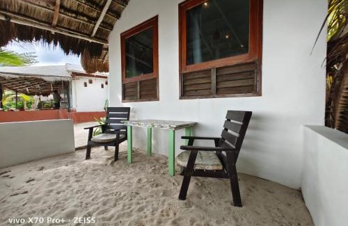 Mahahual Cabina | Lunazul Eco-Cabaña Frente al Mar