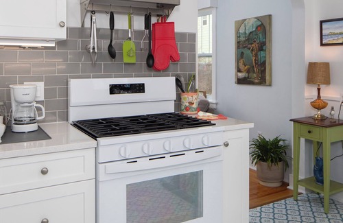 Lunenburg Casa | Lunenburg's Cupcake House