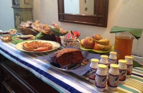 Monteriggioni Cama Y Desayuno | Lupo Azzurro