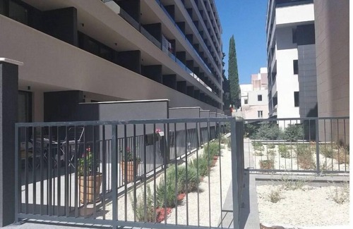 Montovjerna Apartamento | Lupo Gravosa FREE PARKING
