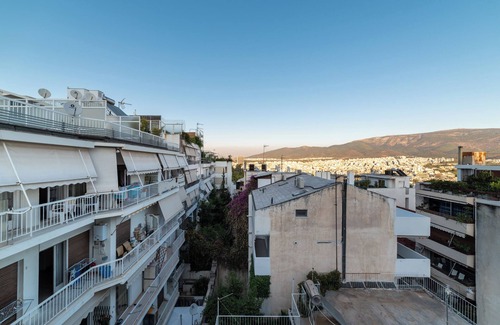 Kolonaki Apartamento | Lush 5 Bed Sublime Townhouse by Zoia Living