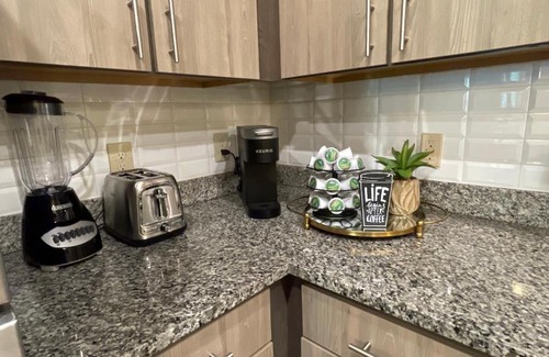Northside Apartamento | Lush Emerald Nr. JAX INT. Airport & Shopping