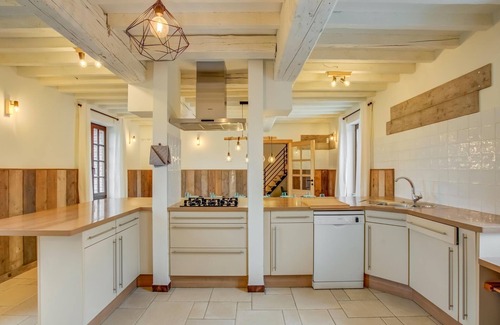 Sint-Kwintens-Lennik Casa | Exuberante casa de vacaciones en Vlaanderen con piscina privada