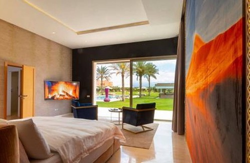 Mechouar-Kasbah Villa | Lush Villa, 6 Suites