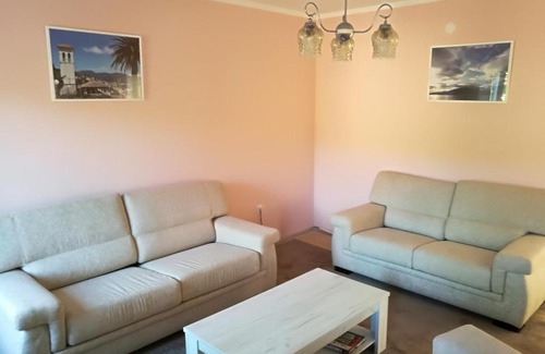 Klinci Casa | Lustica Village House