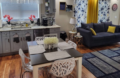 Waterbury Apartamento | Lux 2 Bedroom 2 Bathroom Apartment