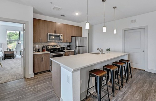 West Oak Hill Apartamento | Lux 2Bed/2Bath Apt + King Bed + 1G WiFi