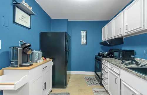 Downtown Atlanta Apartamento | Lux 2BR Apt w/ Pool & King Beds