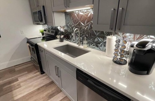 Near Southside Apartamento | Lux 2BR Lafayette Square