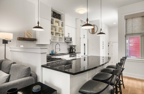 Over-the-Rhine Apartamento | Lux 3BR Home on Washington Park | Walk Everywhere
