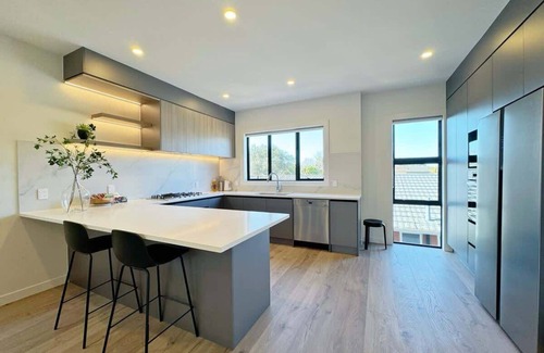 Greenlane Condominio | Lux 4B Holiday House in Greenlane - ASBshowgrounds