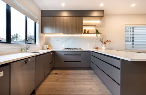 Greenlane Condominio | Lux 4B Holiday House in Greenlane - ASBshowgrounds