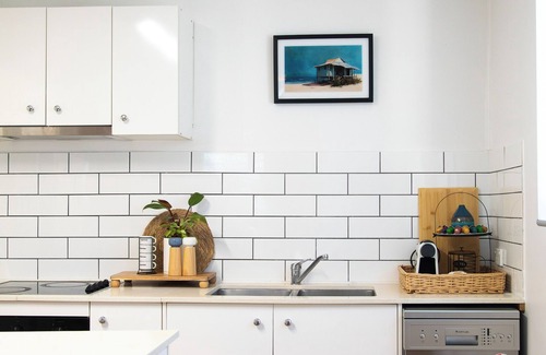 East Brisbane Casa | Lux 4b2b Queenslander by The Gabba
