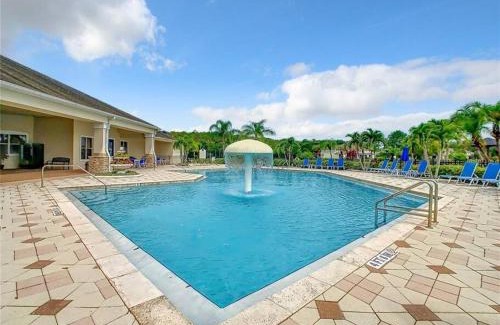 Trafalgar Village Casa | Lux 4BrVilla Hot Tub Grill Private Heated Pool