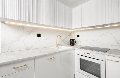 Radom Apartamento | "Lux Apartament" w pobliżu basen,galeria,siłownia,lotnisko 8min