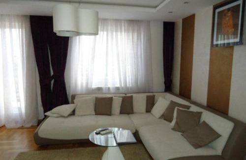 Vozdovac Apartamento | Lux Apartman 7