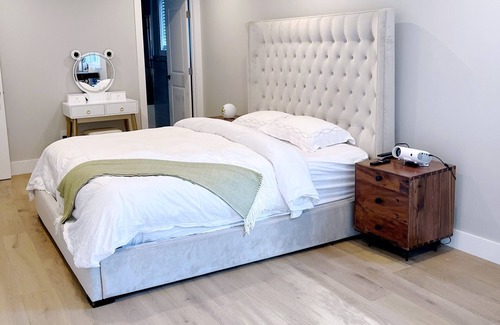 Southern Hills Casa | Lux Apartment on hill close to SF
