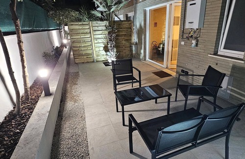 Quartiere XXXIV Lido di Ostia Levante Apartamento | Apartamento LUX Beach NEGRO