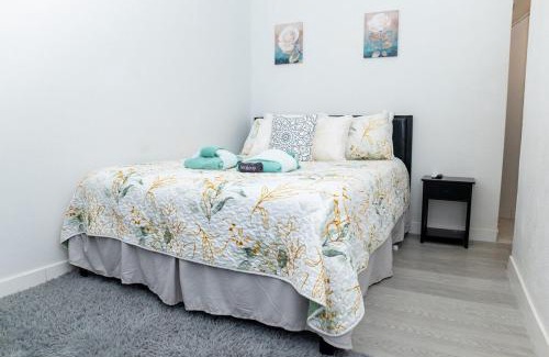 Nassau Casa | Lux Beach Front Retreat Sleeps up to 14