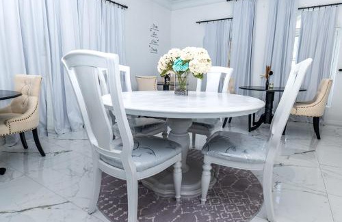 Nassau Casa | Lux Beach Front Retreat Sleeps up to 14
