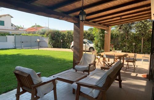 Fregenae Casa | Lux Beach Villa con piscina a 200m dal mare