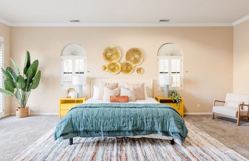 Huntington Beach Cama Y Desayuno | LUX - Beautiful Mansion w Pool, a Private Park, min 2 Beach And Close to Disney
