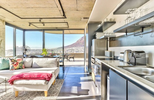 Schotsche Kloof Apartamento | Lux Bo Kaap Apartment | Pool Deck |Mountain Views