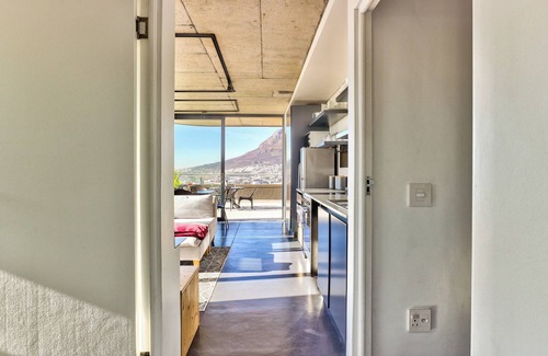 Schotsche Kloof Apartamento | Lux Bo Kaap Apartment | Pool Deck |Mountain Views